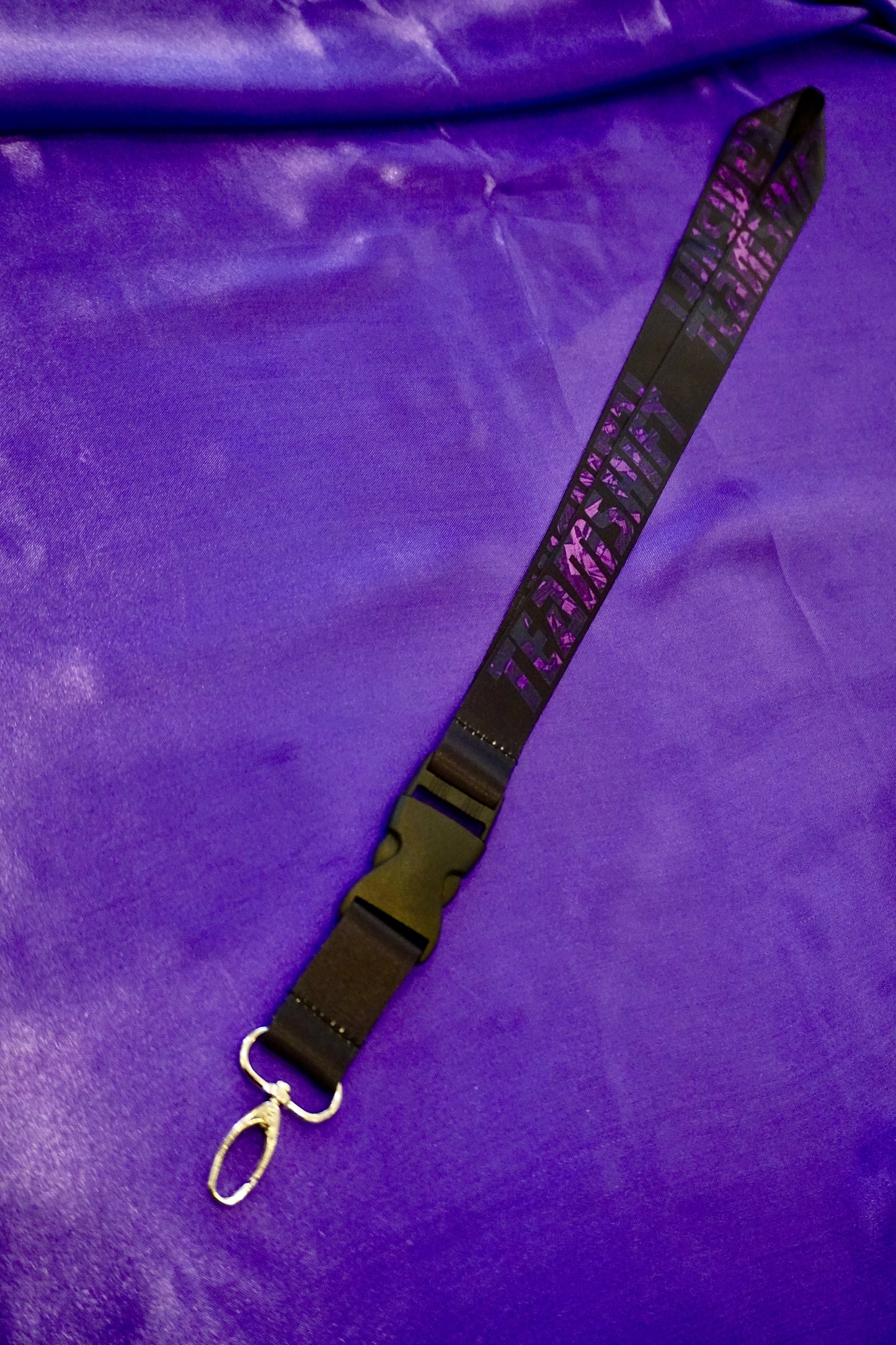 The lanyard (long)